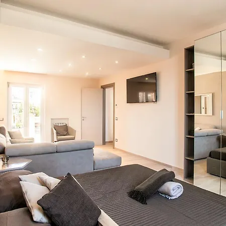 Spanish Steps Design Penthouse With Terrace Lejlighed *